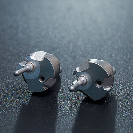 UHV Components